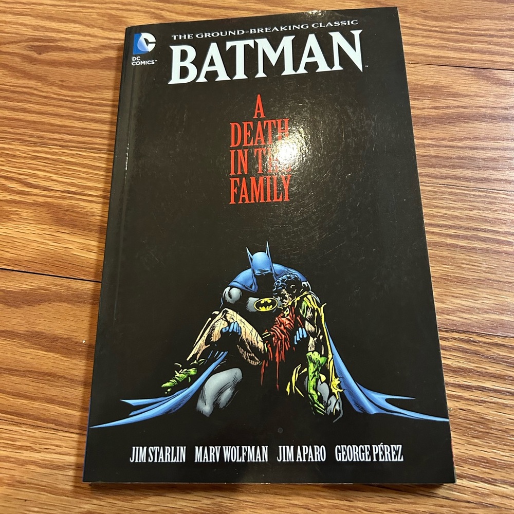 DC Comics Batman Graphic Novel - Black and Blue - Picture 1 of 2